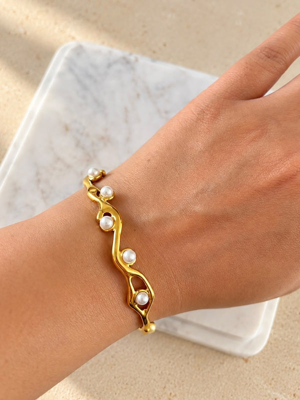 Lumi Pearl Bracelet